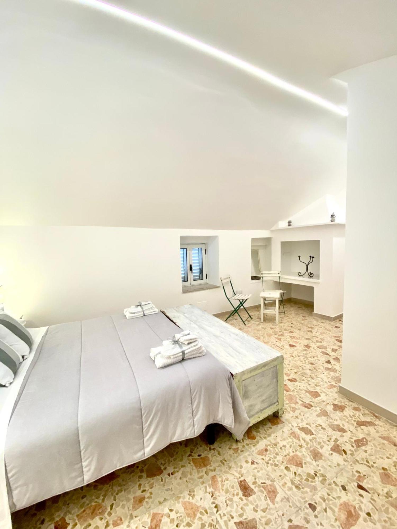 A&A B&B Мартина Франка Екстериор снимка